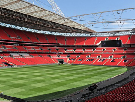 Wembley đã sẵn sàng cho chung kết lần thứ 7.